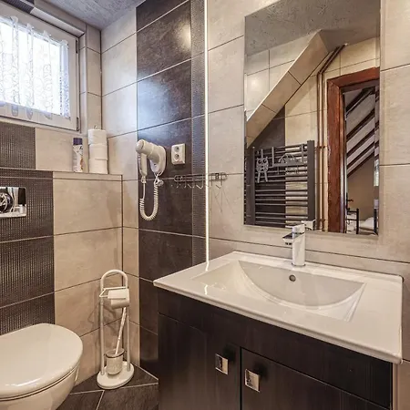 Katarina בית הארחה