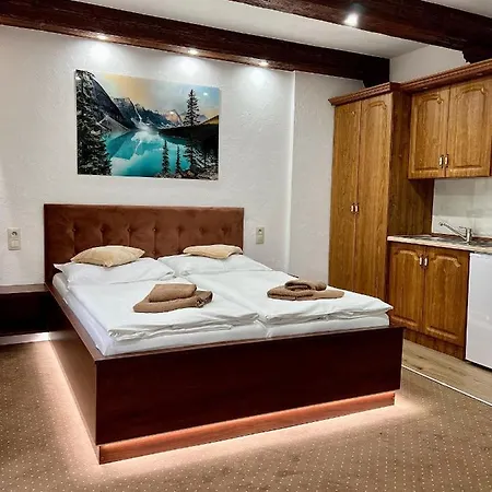 بيت ضيافة Katarina 3*